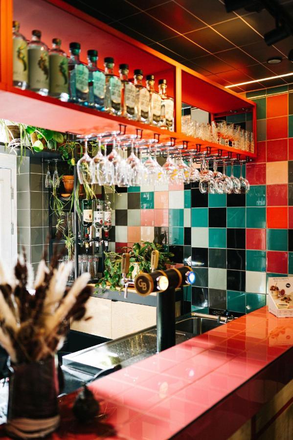 Hostel The Elephant &